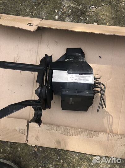 Блок управления ABS Mercedes w164 ml164