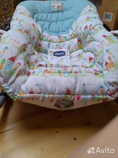 Шезлонг для новорожденных