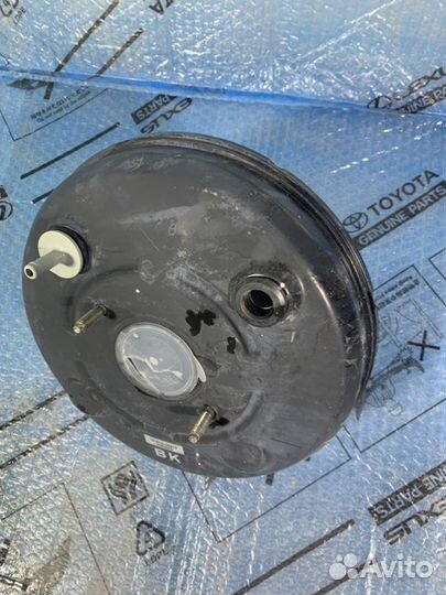 Усилитель тормозов вакуумный Toyota Hilux8 2015