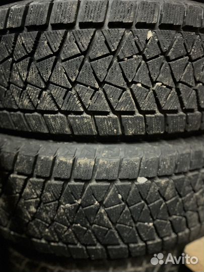 Bridgestone Blizzak DM-V2 235/65 R18