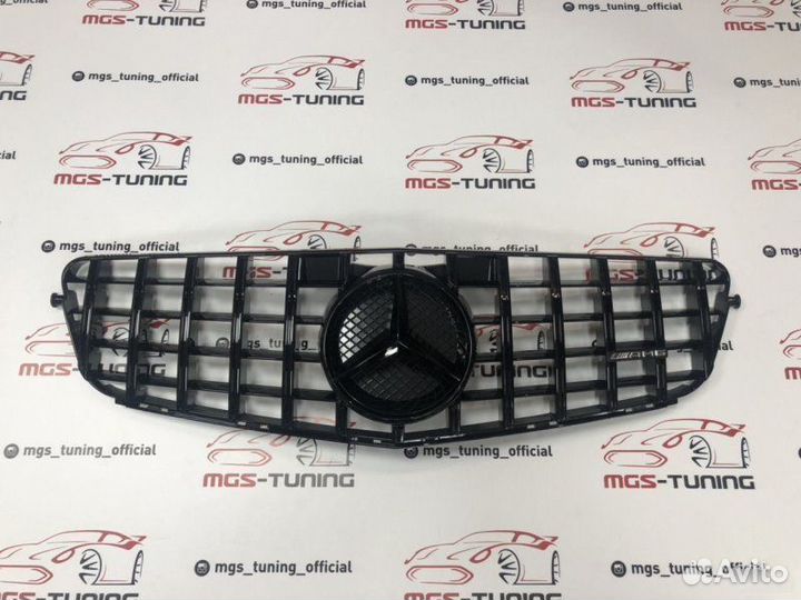 Решетка Mercedes C-class w204 GT style black+AMG