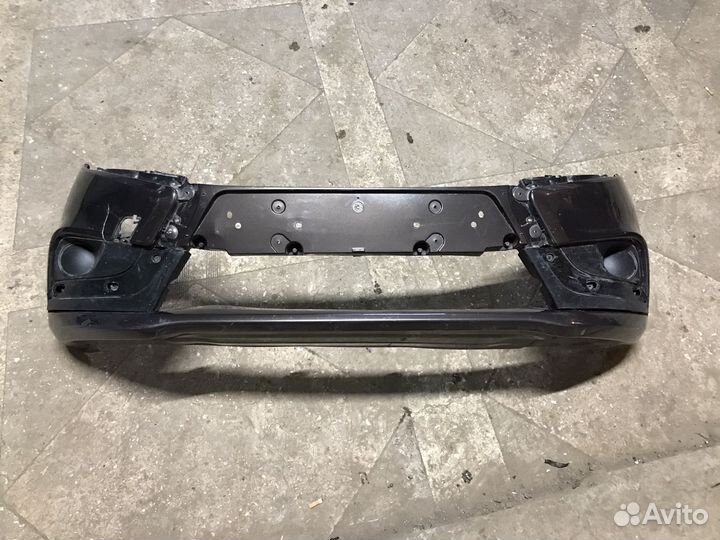 Бампер передний на Vesta