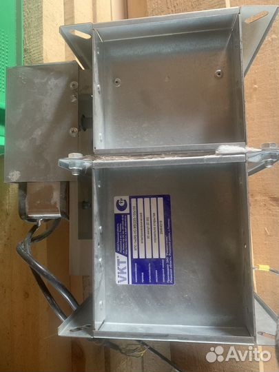 Клапан противопожарный150х150