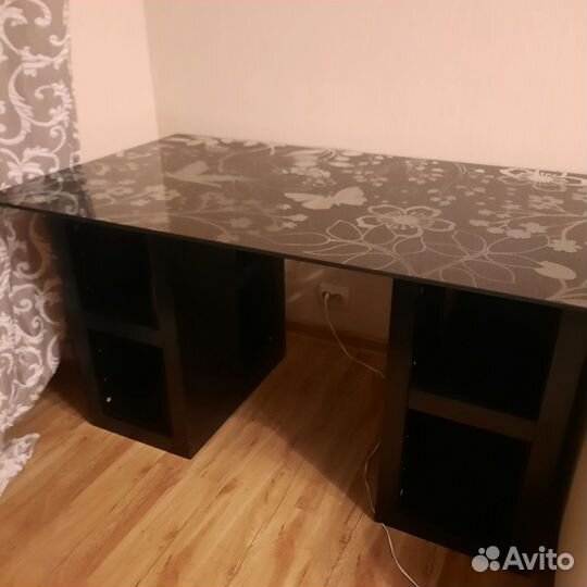 Письменный стол