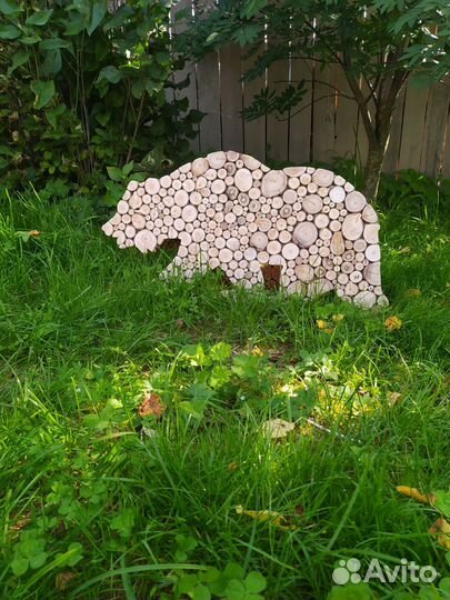 Медведь из спилов дерева