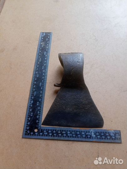 Топор -столярный