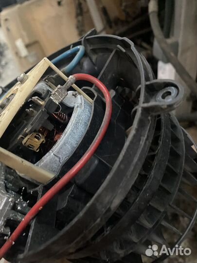 Мерседес C180 W202 моторчик печки