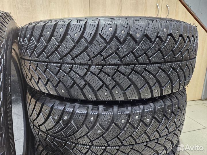 Bfgoodrich G-Force Stud 215/60 R16