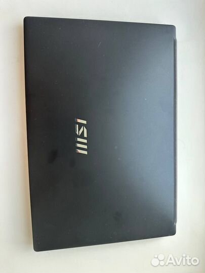 Ноутбук MSI Modern 15 B7M-217XRU