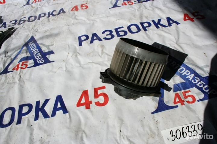 Моторчик отопителя для Suzuki Wagon R+ 2000-2008г