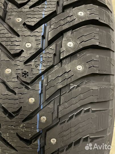 Ikon Tyres CHARACTER ICE 8 SUV 245/45 R20