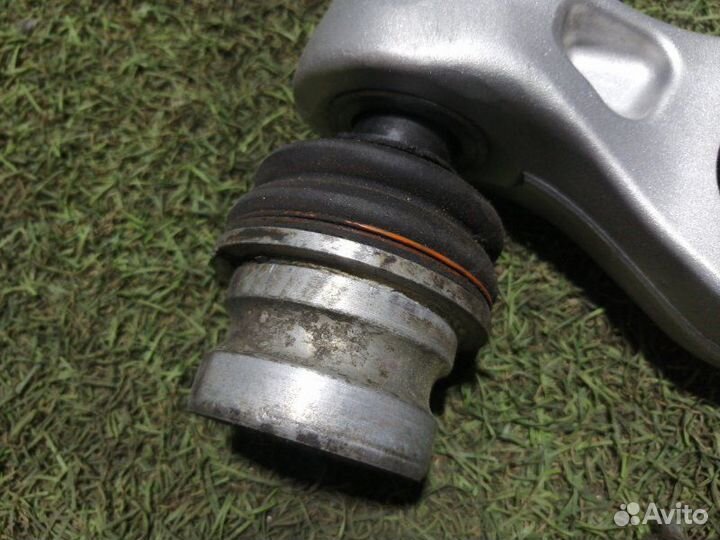 Рычаг подвески нижний передний правый Porsche