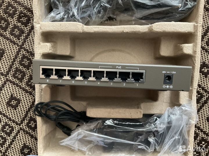 Коммутатор TL-SF1008P с PoE