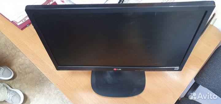 Монитор LG 19M35AA
