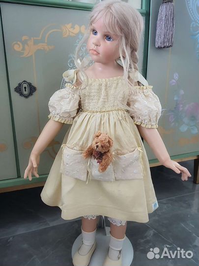 Коллекционная кукла