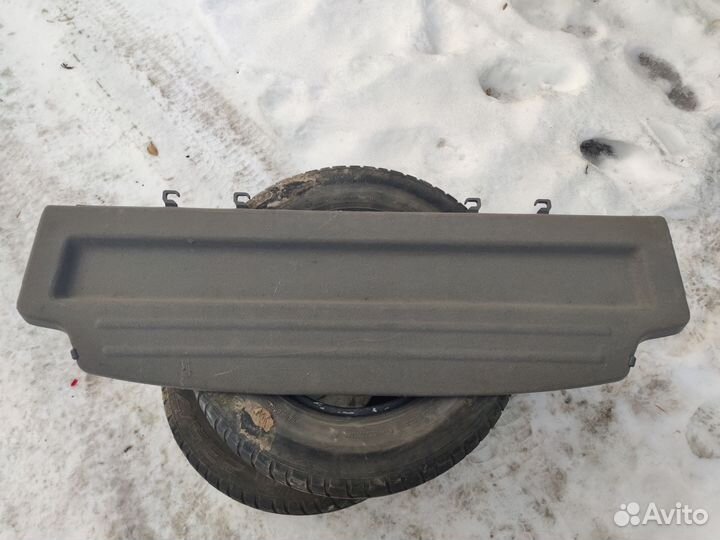 Задняя полка