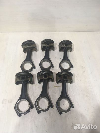 Поршень с шатуном BMW 7 Е65 N62 4.4