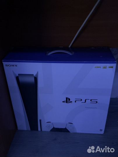 PS5 с (PS+ Delux ) +3 диска,2 геймпада