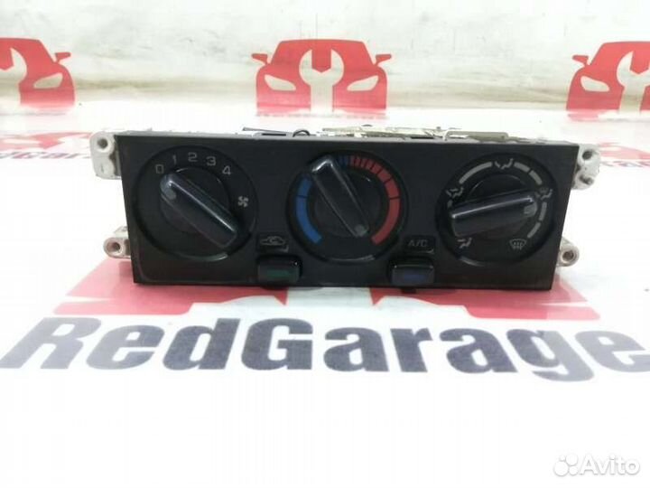 Блок управления климат-контролем Nissan Patrol Y61