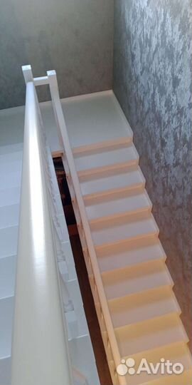 Обшивка лестницы