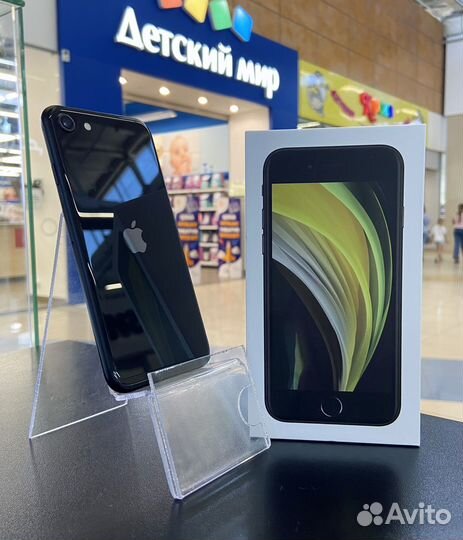 iPhone SE (2020), 64 ГБ