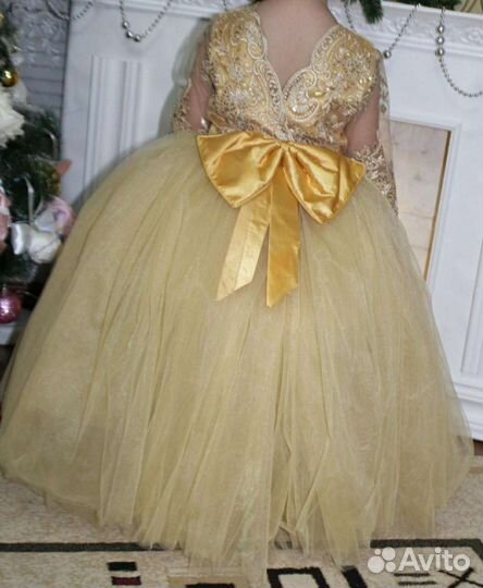 Вечернее платье