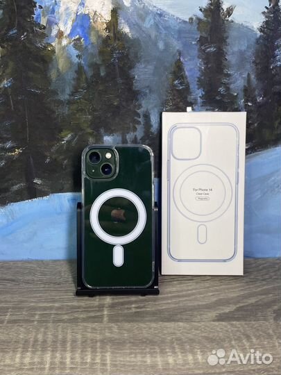 Чехол на iPhone 14