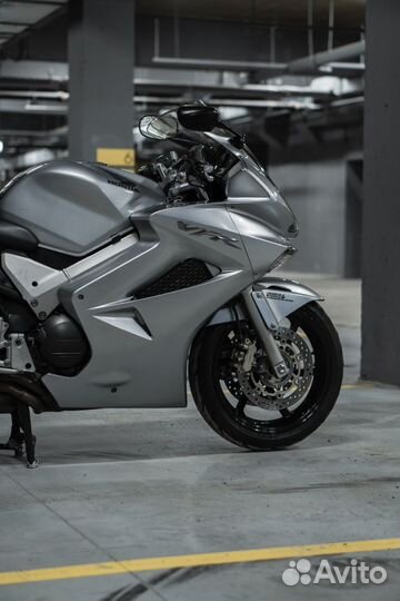 Honda VFR 800F, 2006