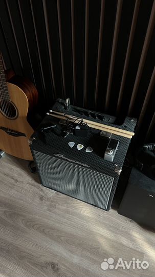 Басовый комбоусилитель Ampeg RB-108