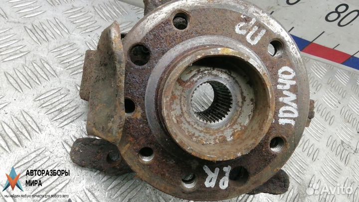 Ступица передняя правая Opel Zafira 2 (B) 2007