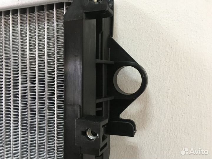 Радиатор охлаждения Лексус LX570 2UZ-FE/1/3UR 07