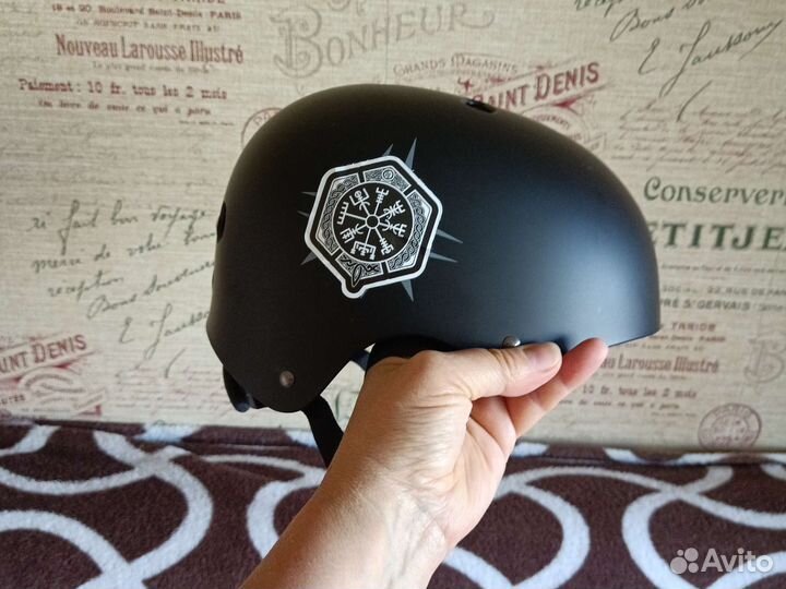 Шлем защитный взрослый, размер L