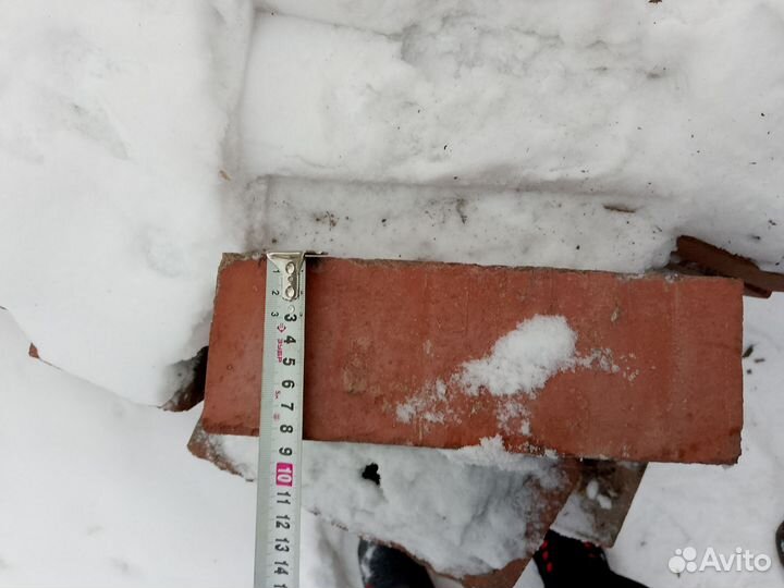 Кирпич новый