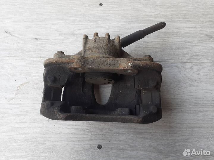 Суппорт передний правый Citroen-Peugeot