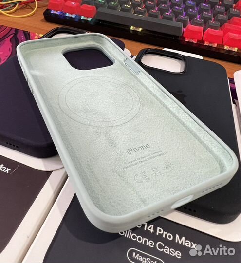 Силиконовые чехлы MagSafe для iPhone 13 - 14Promax