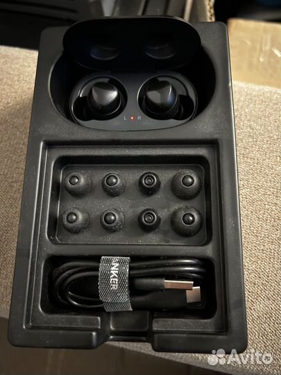 Беспроводные наушники samsung galaxy buds