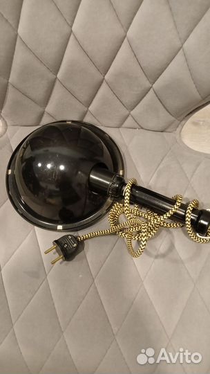 Ультрафиолетовая лампа