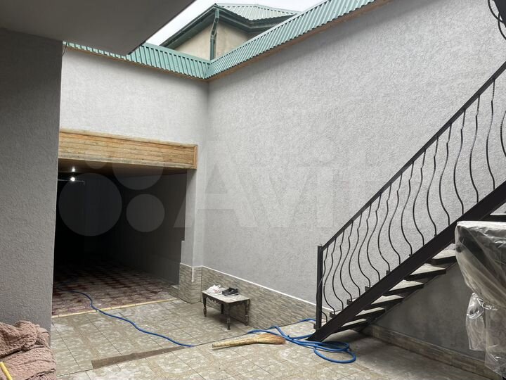 Дом 280 м² на участке 5 сот.