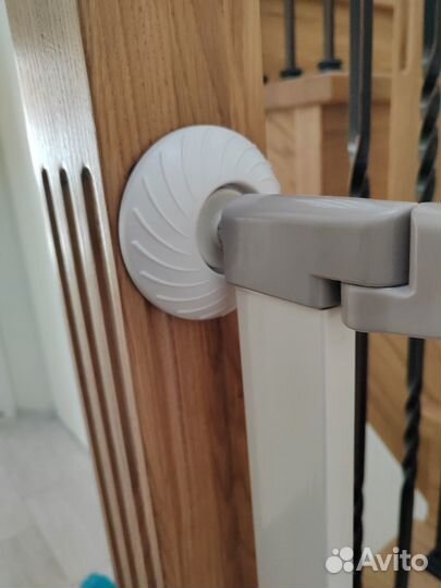 Ворота безопасности для проемов и лестниц