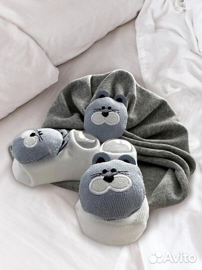 Комплект шапочка и носочки