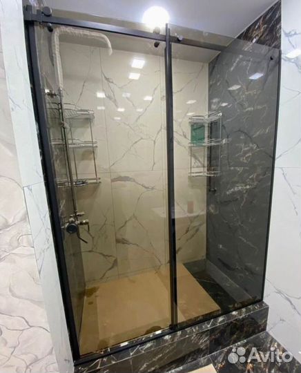 Душевые стеклянные перегородки с установкой