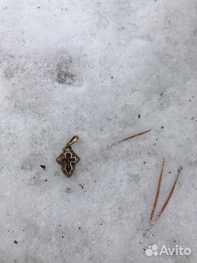 Поиск металлоискателем металлических предметов