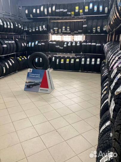 Pirelli Ice Zero 2 225/40 R18 92H