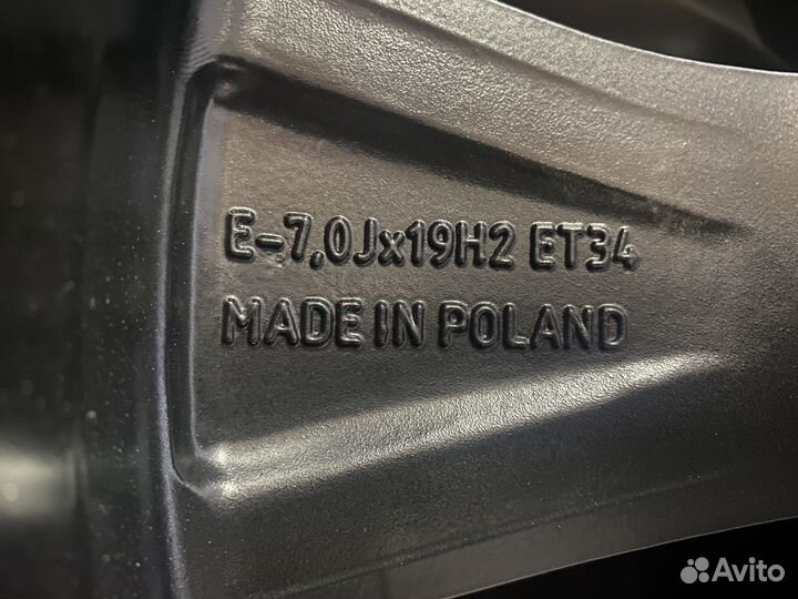 Оригинальные колеса Audi Q5 New FY / Q5 SQ5 R19