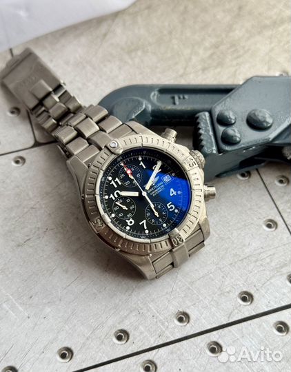 Часы breitling avenger titanium chronograph