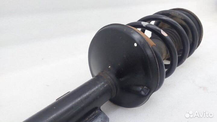 Амортизатор подвески передний Renault Duster HS