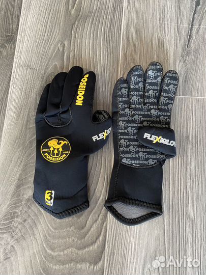 Перчатки для дайвинга и водного спорта