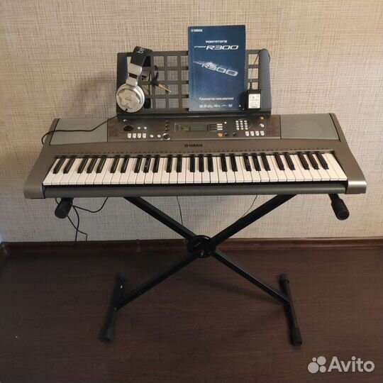 Синтезатор yamaha psr r300