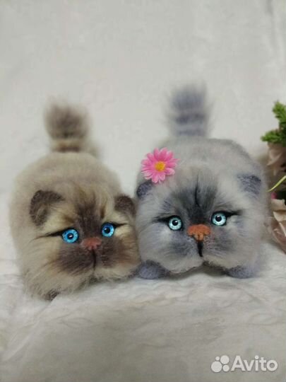 Вязаная игрушка кошка