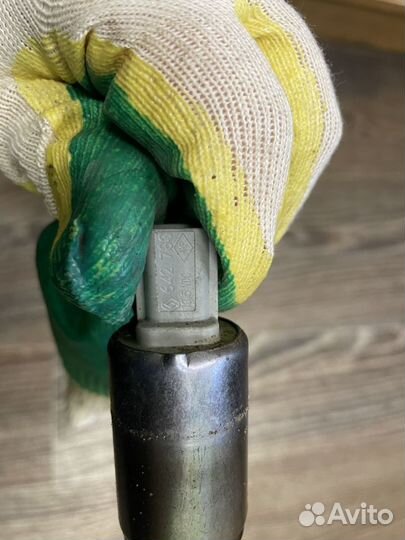 Клапан фазорегулятора Renault 2.0 F4R